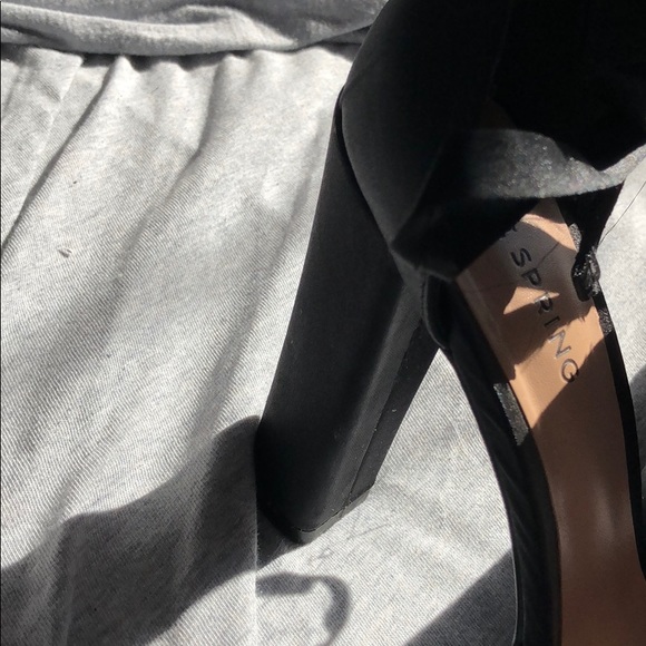 Talons Spring - Picture 3 of 3